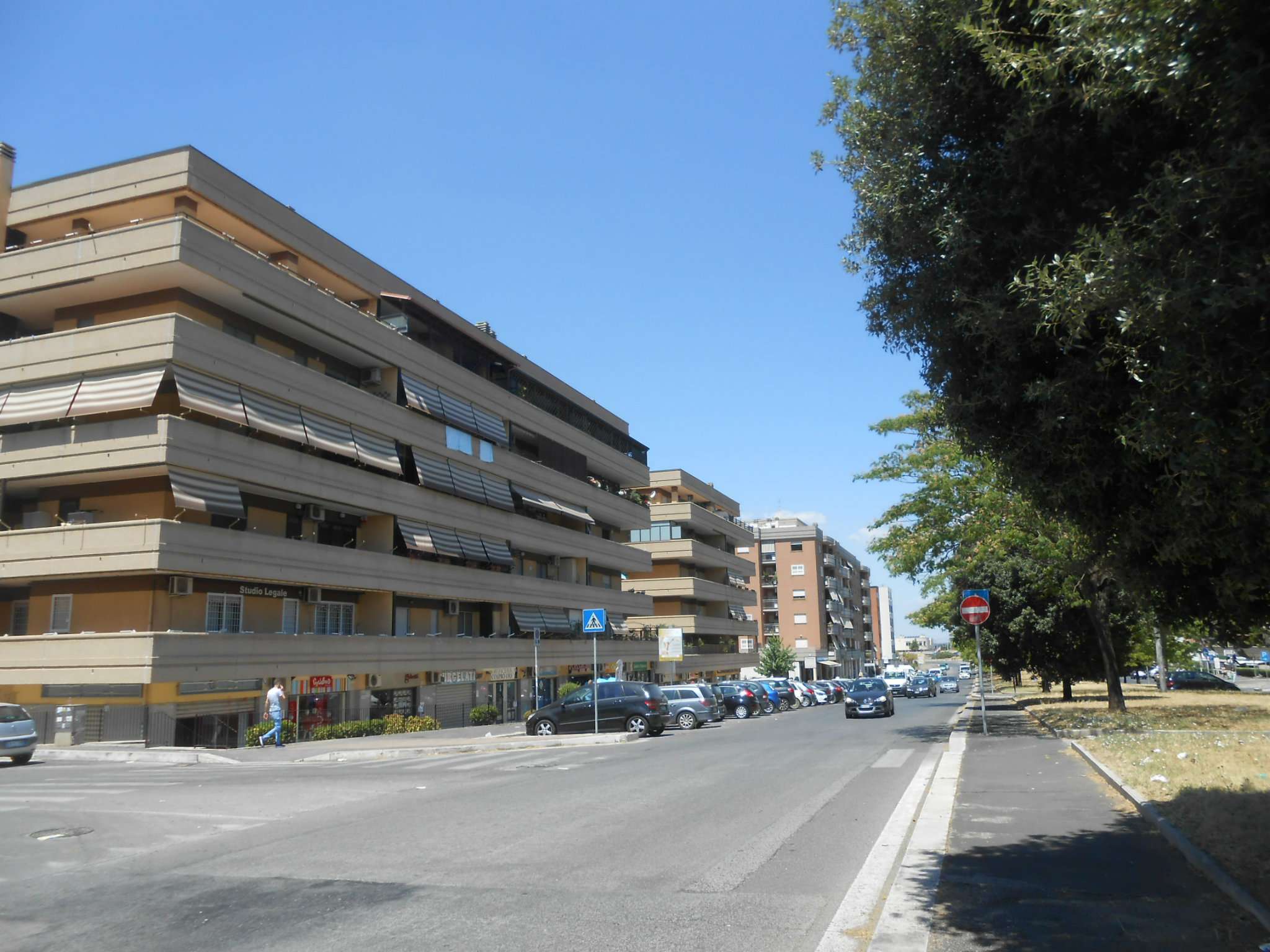 Negozio - Loc.Com. ROMA affitto  PONTE DI NONA Francesco Caltagirone Gabetti - AGENZIA DI PONTE DI NONA s.r.l. (Ponte di Nona - RM)