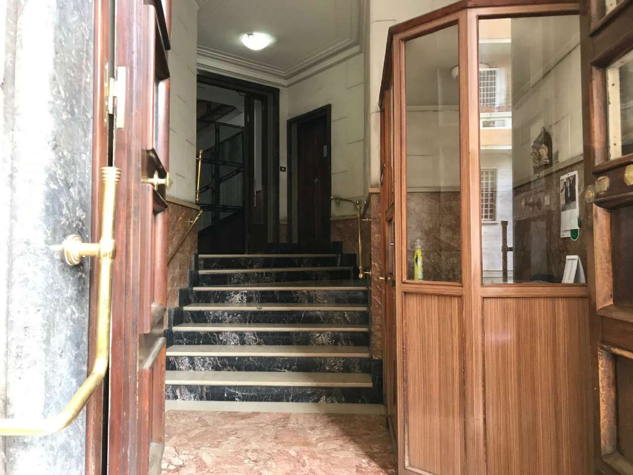 Ufficio - Loc.Com. ROMA affitto  TRIONFALE (XVII MUN.) TRIONFALE Abitare Empire S.R.L.