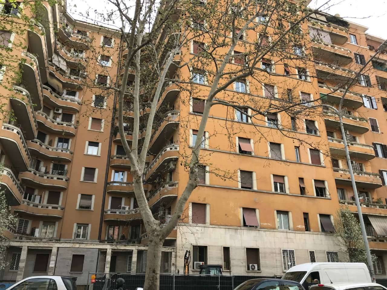 Ufficio - Loc.Com. ROMA affitto  TRIONFALE (XVII MUN.) TRIONFALE Abitare Empire S.R.L.