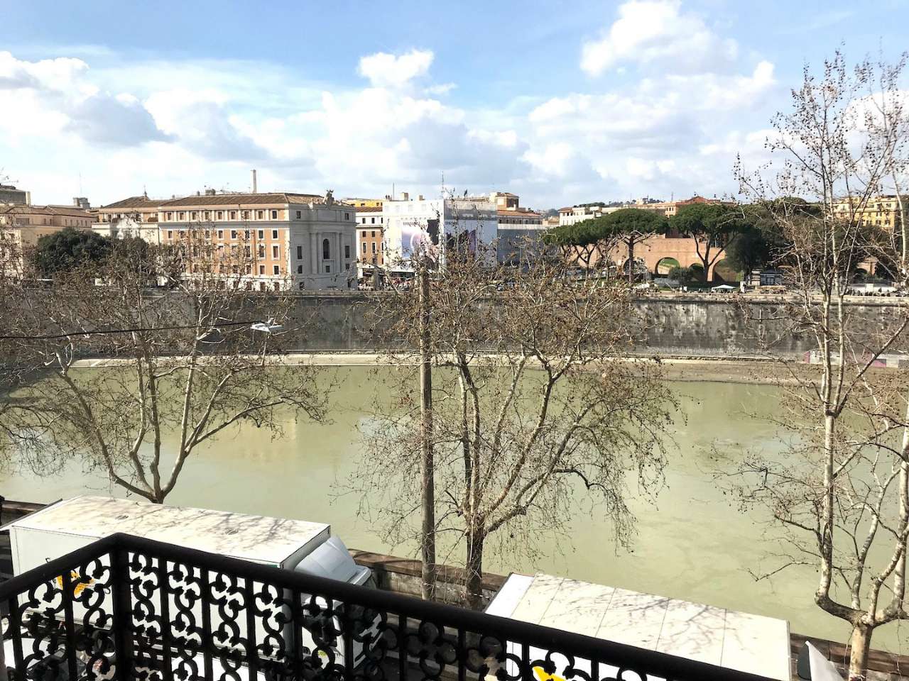 Appartamento ROMA vendita  PRATI LUNGOTEVERE CASTELLO Abitare Empire S.R.L.