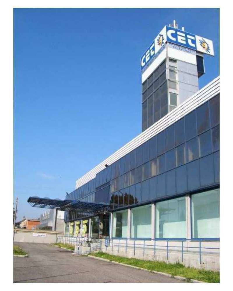 Negozio - Loc.Com. ROMA vendita  Tiburtina via tiburtina FGF Immobiliare
