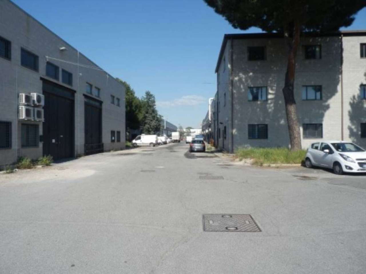 Ufficio - Loc.Com. ROMA vendita  BUFALOTTA delle Case Rosse inter&co di Pacetti
