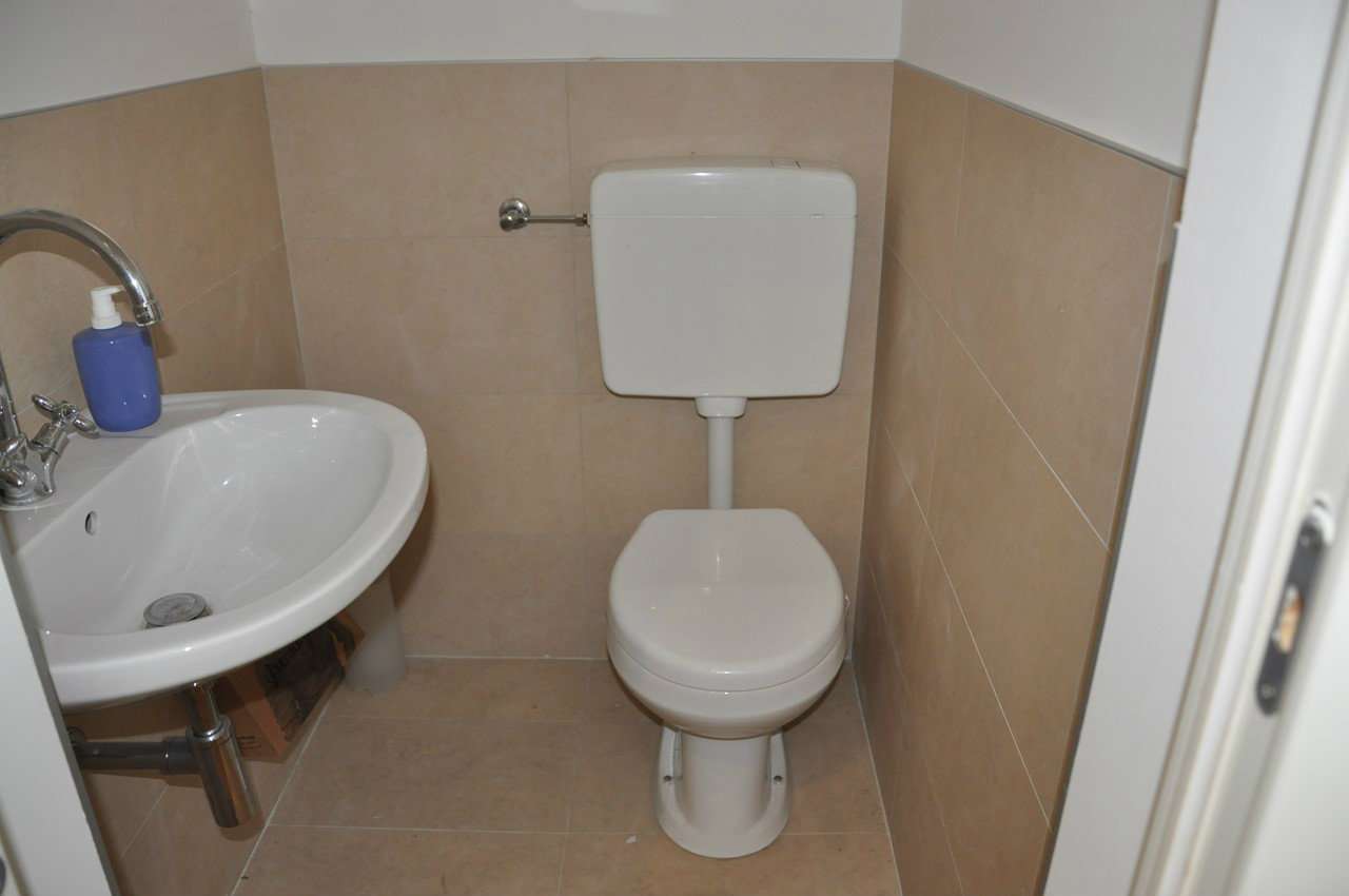 Negozio - Loc.Com. PADOVA affitto  ARCELLA via Buonarroti 219 Agenzia  Immobiliare Mercuri