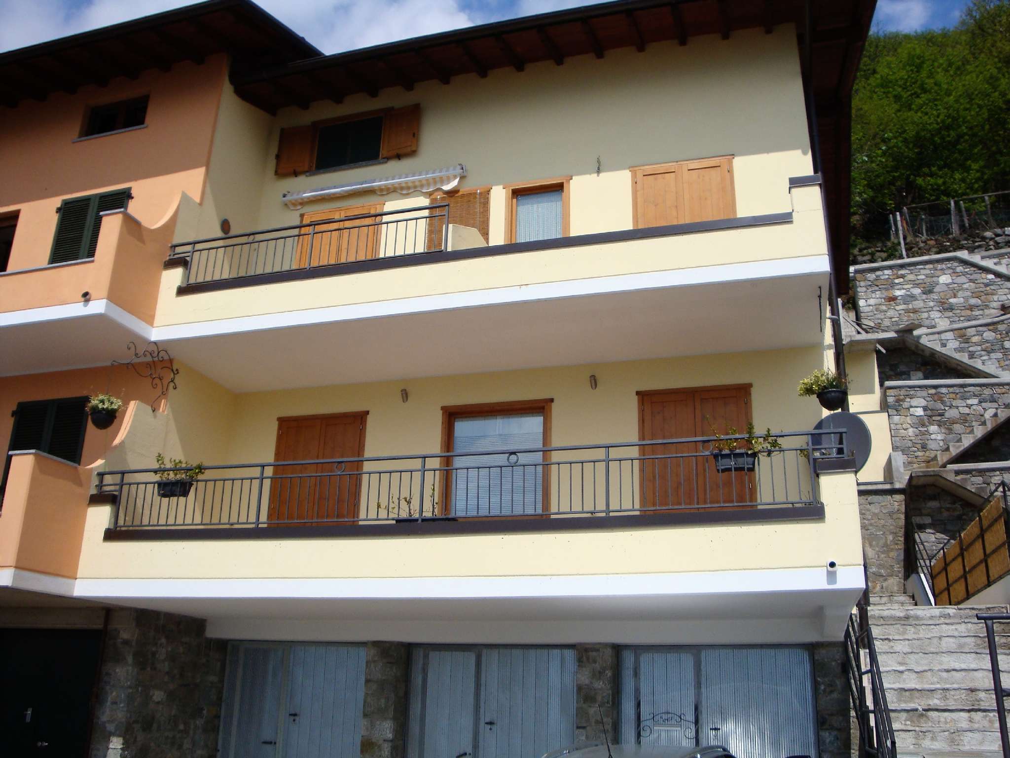  trezzone vendita quart:  enneelle studio immobiliare