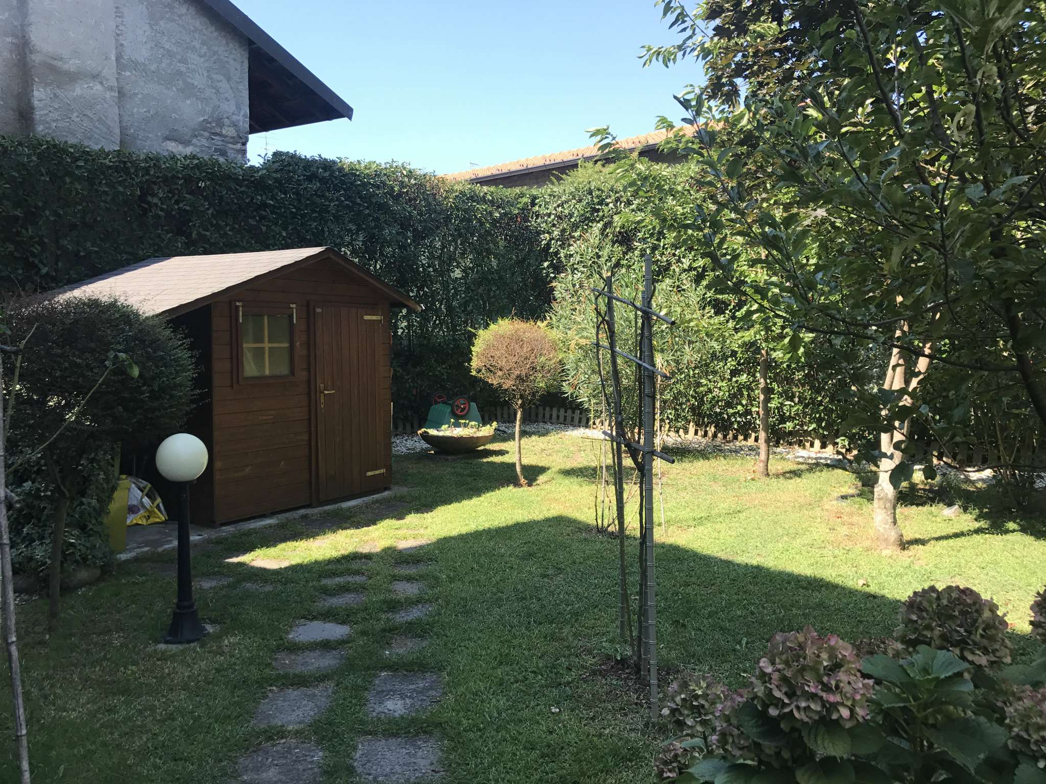 Villa MORNAGO vendita    Immobiliare Euromed s.a.s.