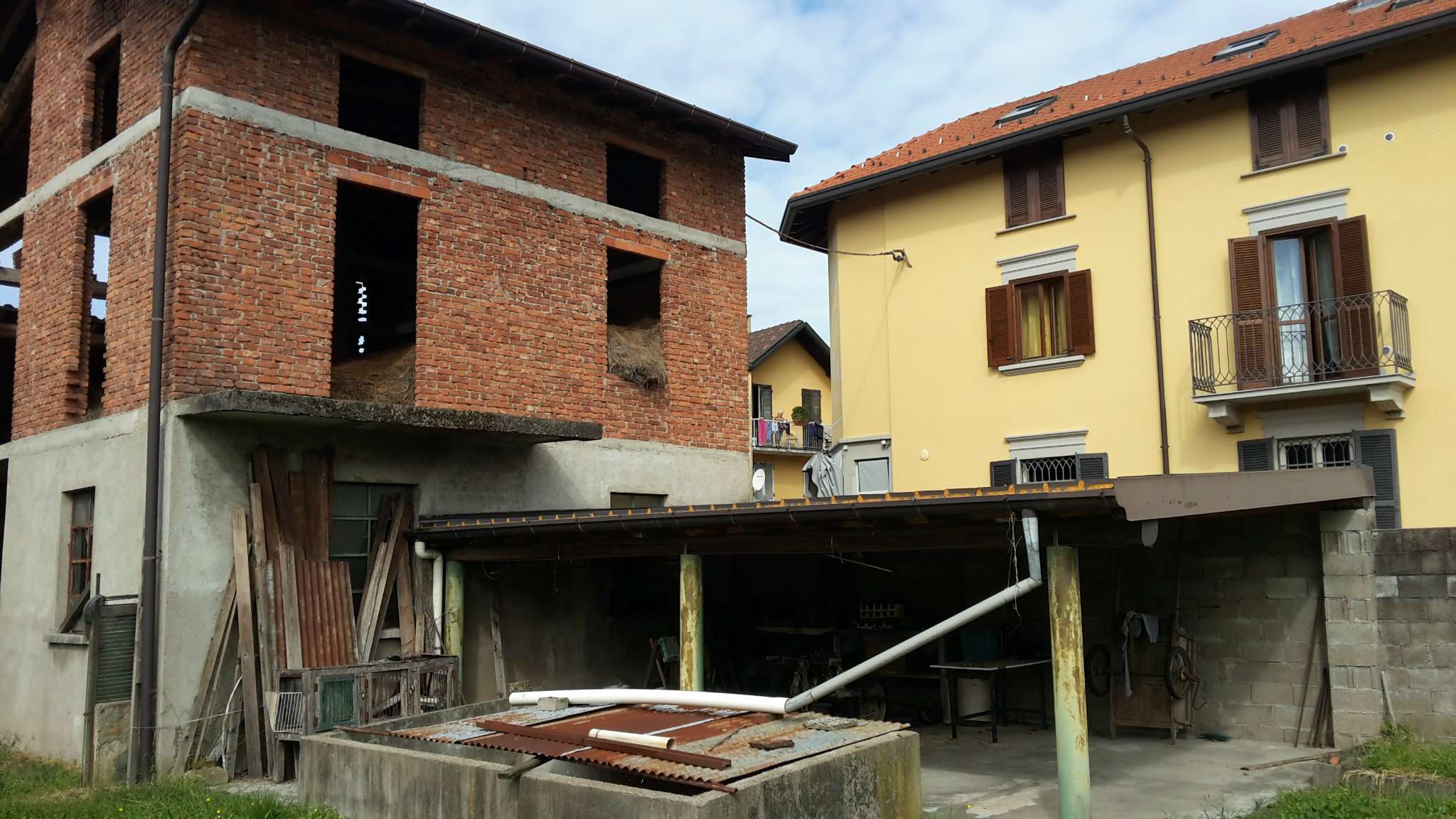 Rustico - Cascina MALNATE vendita   matteotti Immobiliare Euromed s.a.s.