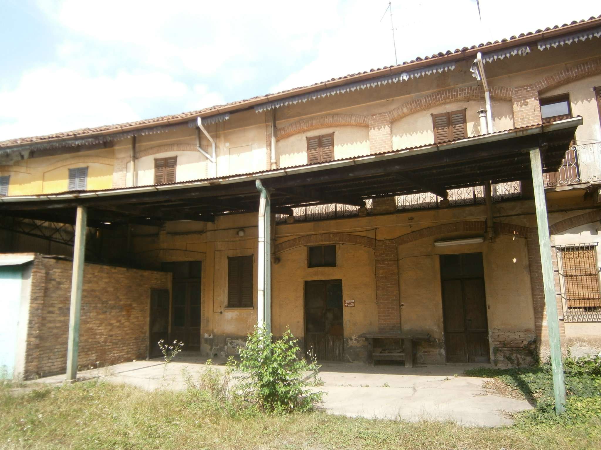 Villa Unifamiliare - Indipendente CESANO MADERNO vendita   via Cavour IMNOVA - DIERRE s.a.s. (Cesano Maderno - MI)