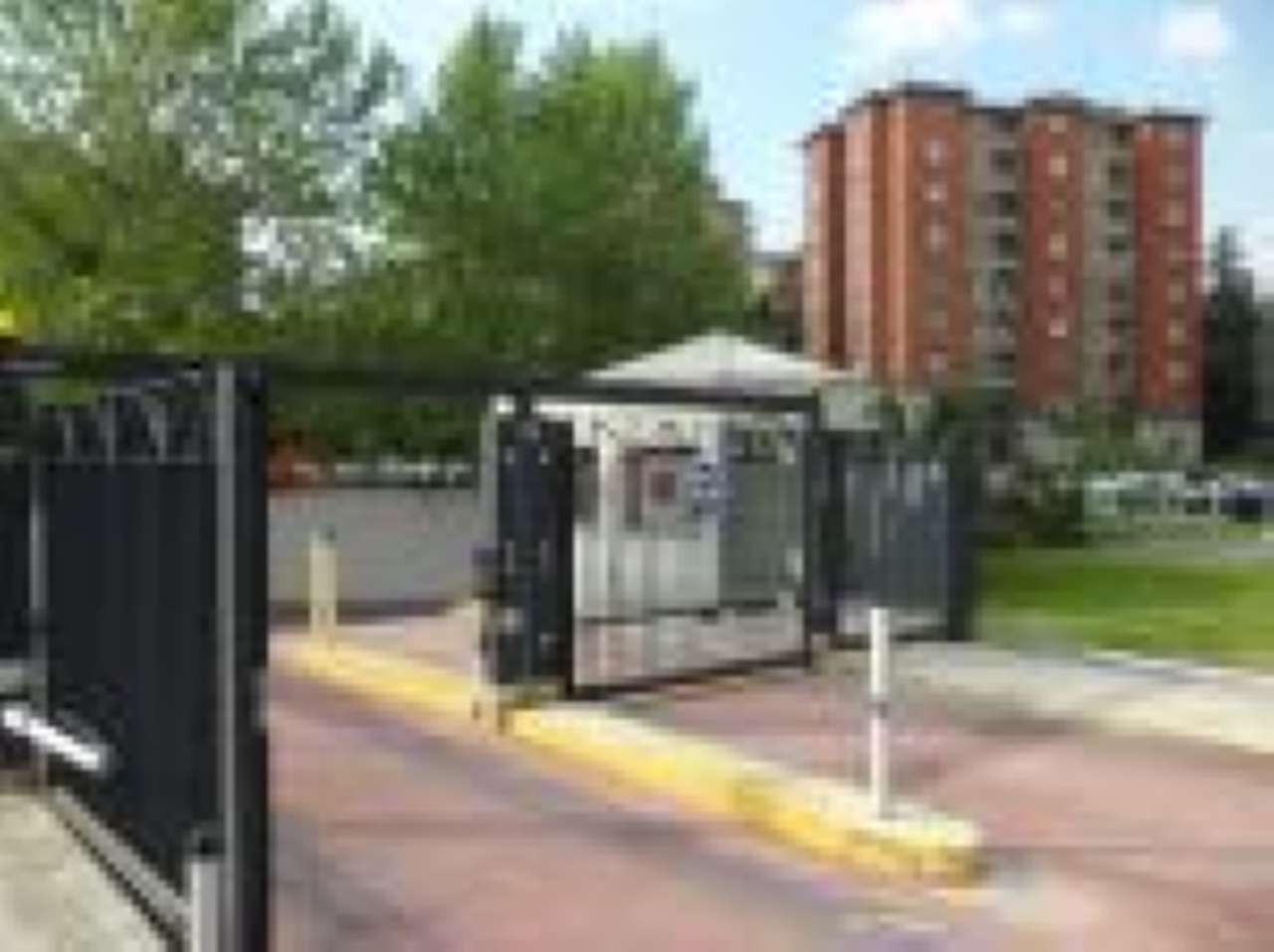 Box auto - Posto auto MILANO vendita  BARONA  L'IMMOBILIARE.COM - MILANO LORENTEGGIO