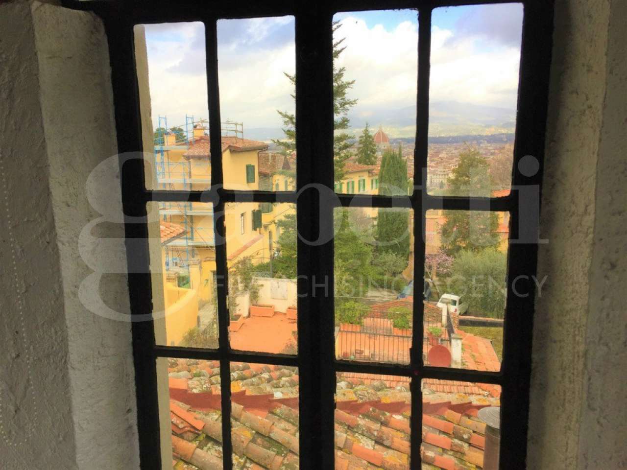 Appartamento FIRENZE affitto  PORTA ROMANA dell'Erta Canina FINA SRL