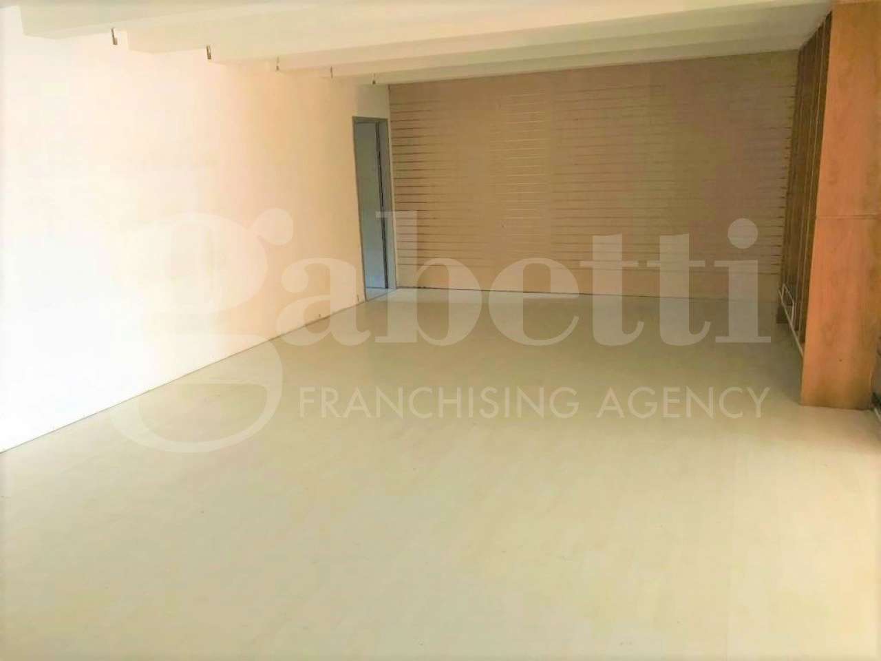 Negozio - Loc.Com. FIRENZE affitto  ISOLOTTO  Baccio da Montelupo FINA SRL