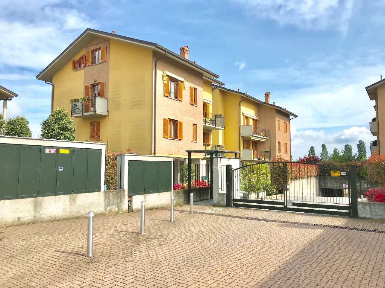  carate brianza affitto quart:  immobiliare ws group - aff.to carate brianza