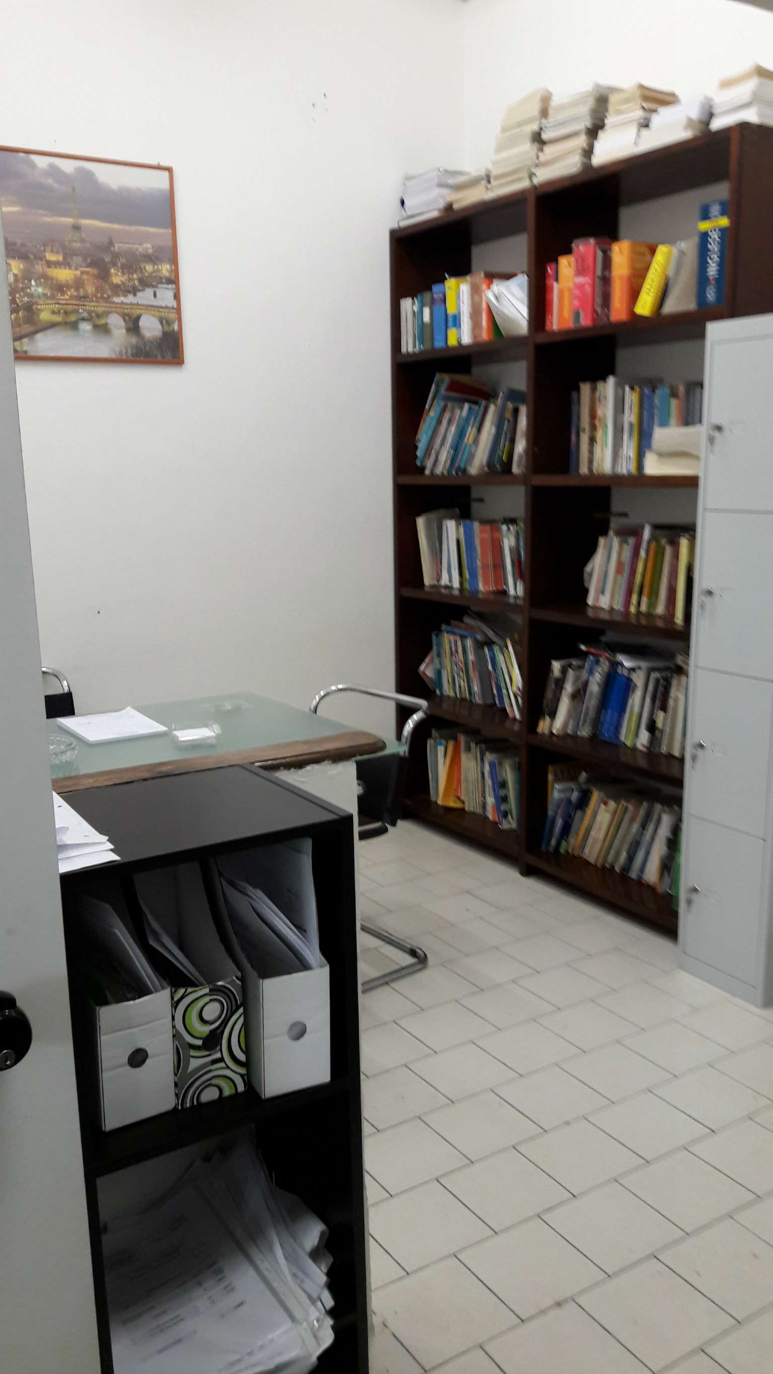 Negozio - Loc.Com. ROMA affitto  ARDEATINO  VIA DELLA FONTE MERAVIGLIOSA Carmen IMMOBILIARE