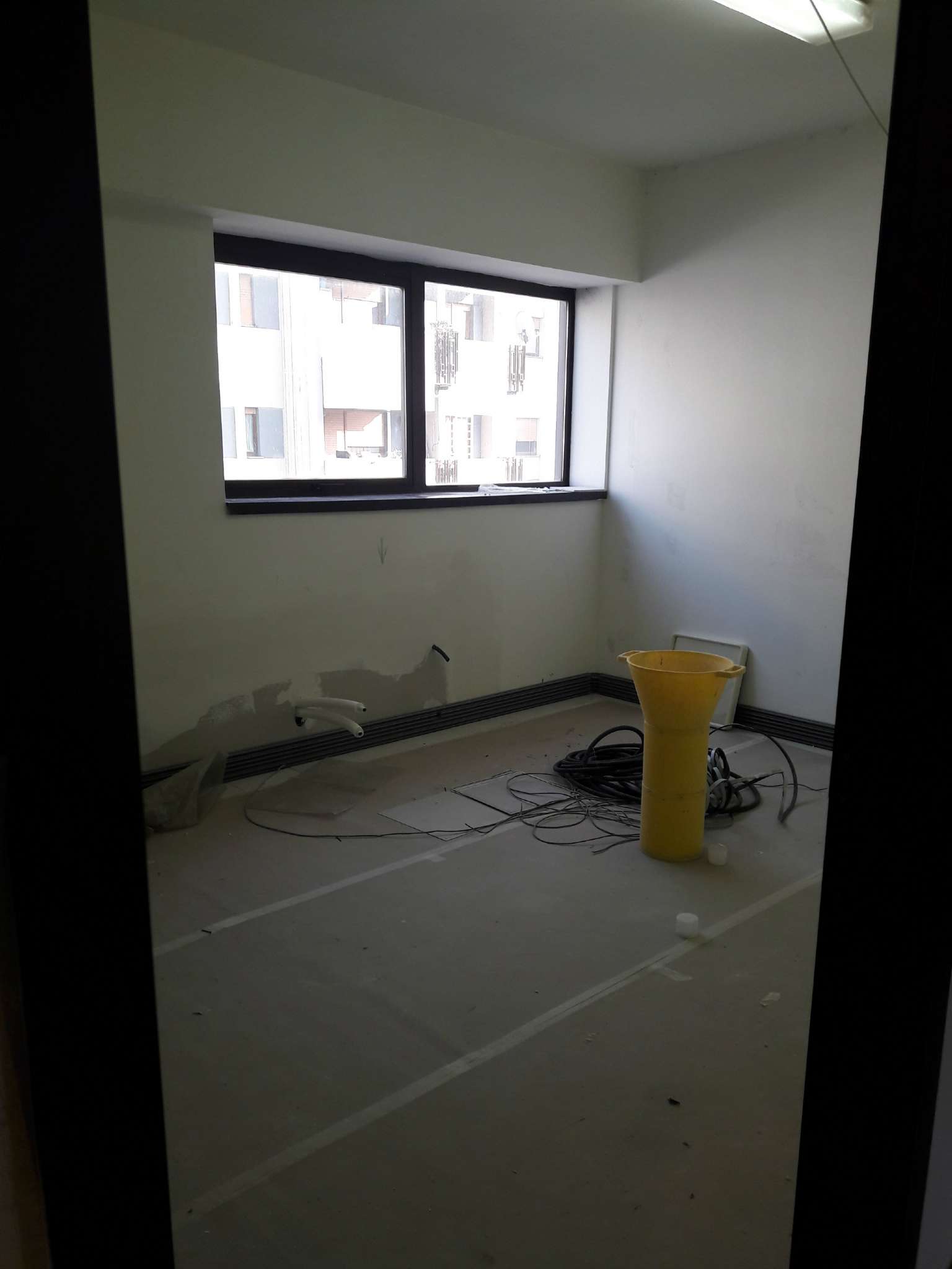 Ufficio - Loc.Com. ROMA affitto  FONTE MERAVIGLIOSA Antonio Giunio Resti Carmen IMMOBILIARE