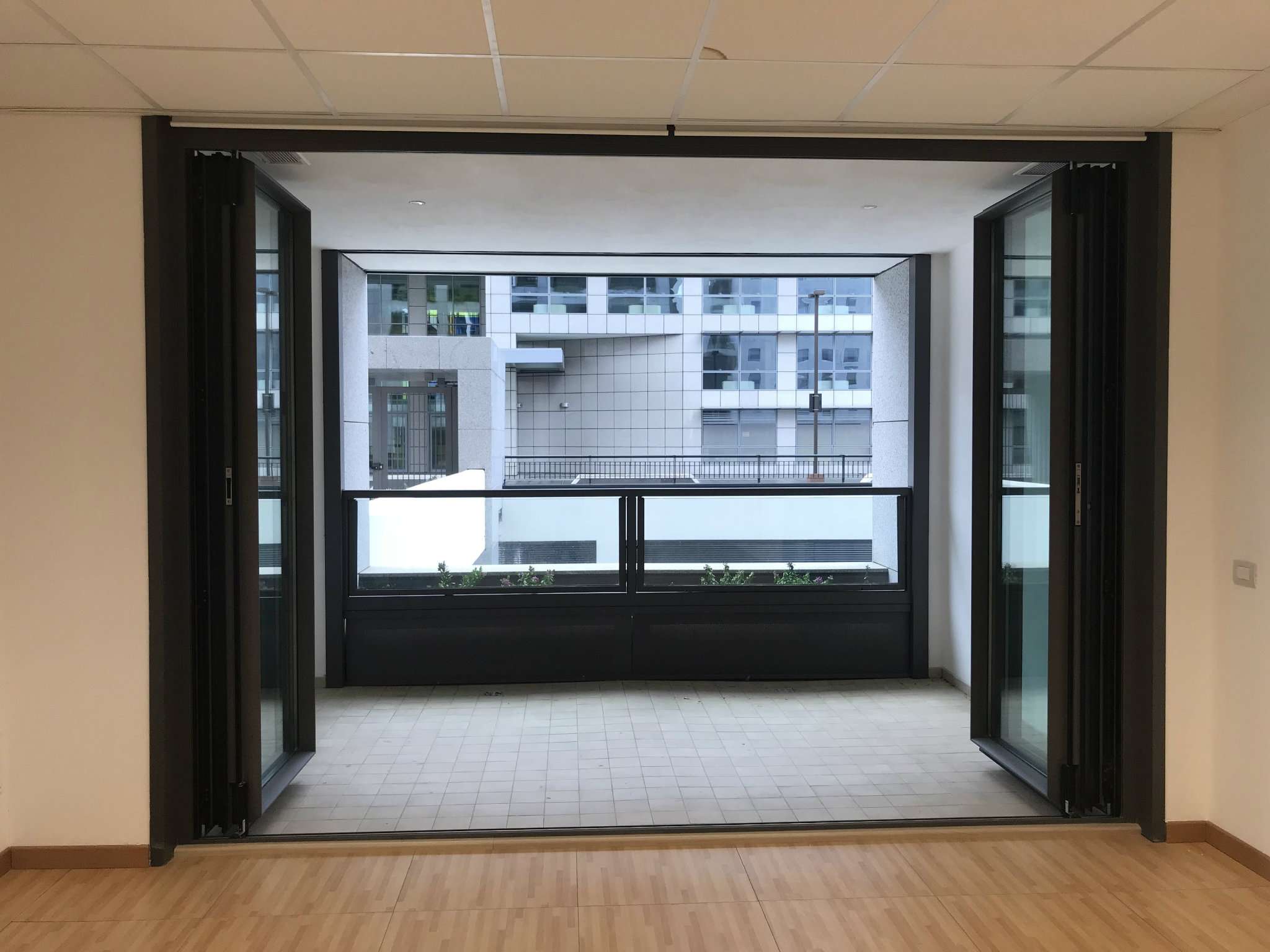 Ufficio - Loc.Com. ROMA affitto  TORRINO (ZONA DELLA XII MUN.)  Giorgio Ribotta Grimaldi Torrino