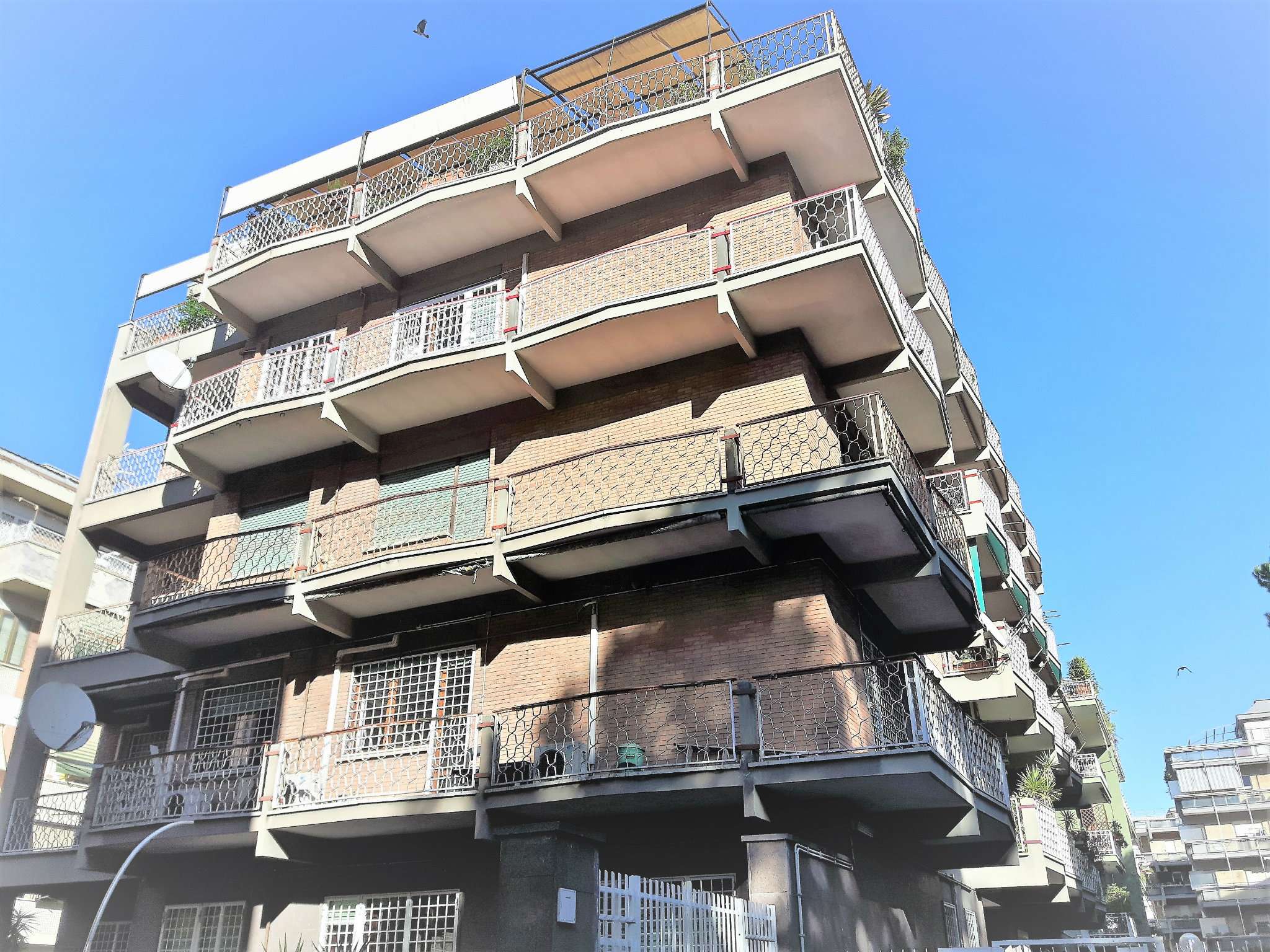  roma vendita quart: marconi faro immobiliare srl