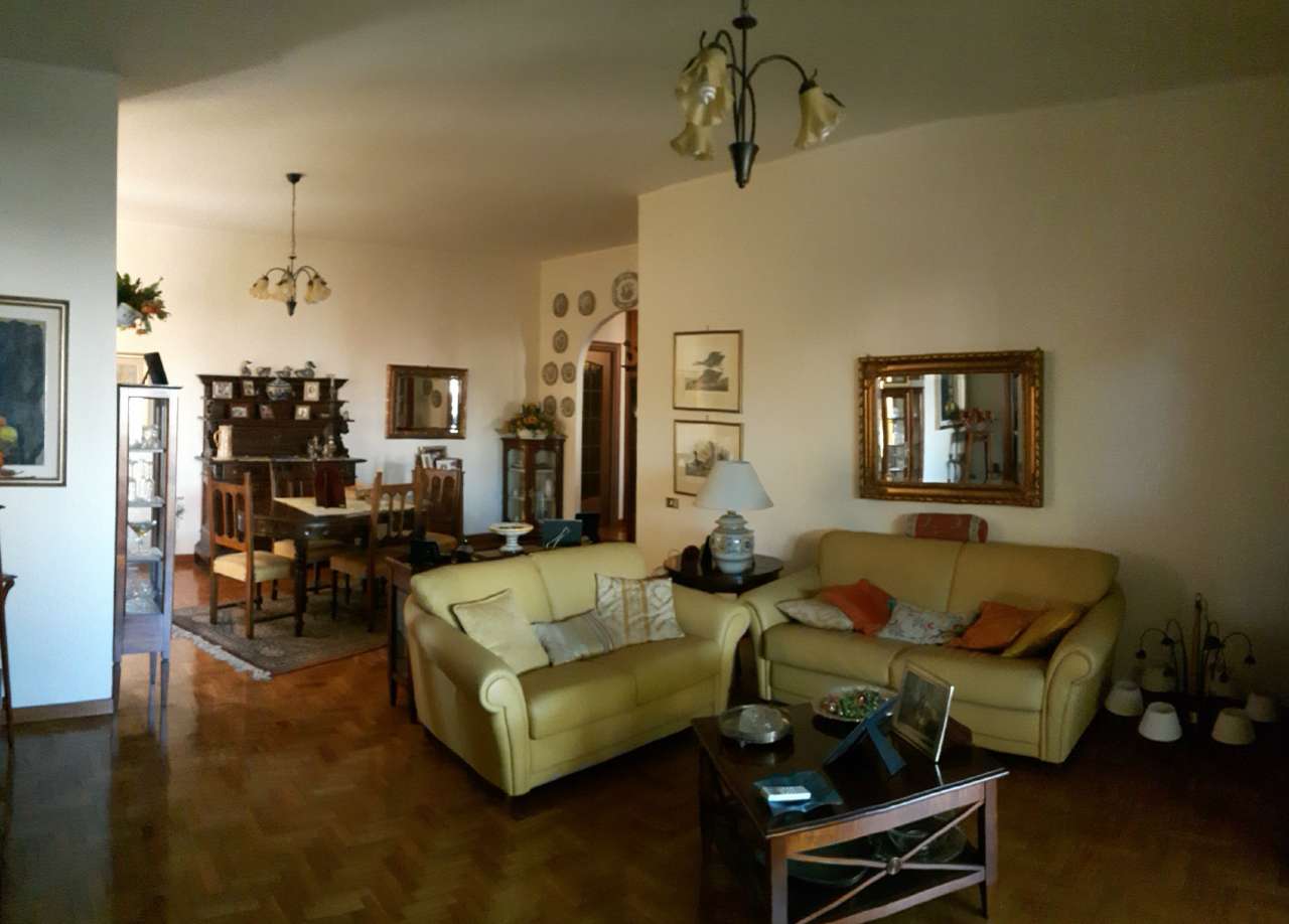  roma vendita quart: laurentina faro immobiliare srl
