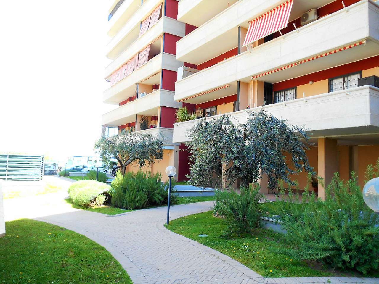 Appartamento ROMA vendita  BUFALOTTA Luigi de Marchi FARO IMMOBILIARE srl