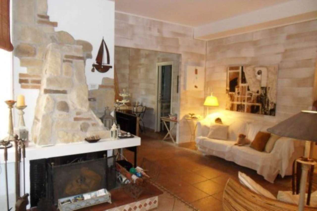 Appartamento ALASSIO vendita   Sant'Ambrogio DESARIO IMMOBILI