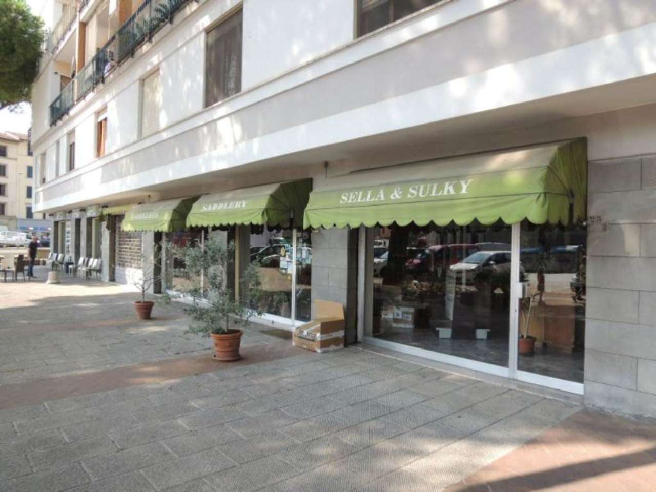 Negozio - Loc.Com. FIRENZE vendita  IL LIPPI VIA BARACCHINI Immobiliare Bianchi e Grappolini
