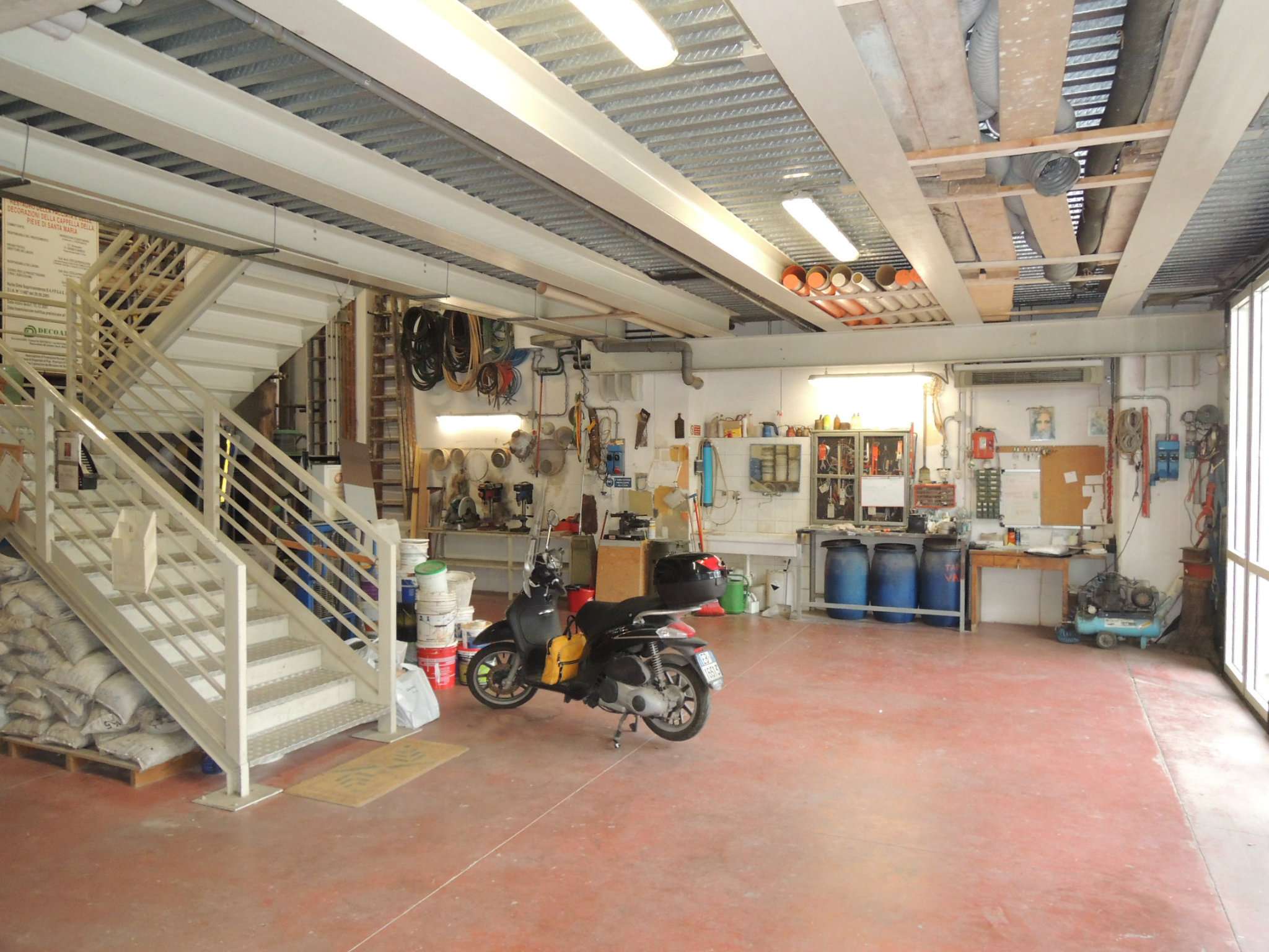 Capannoni (Tutti) FIRENZE vendita   VIA LIVORNO Immobiliare Bianchi e Grappolini