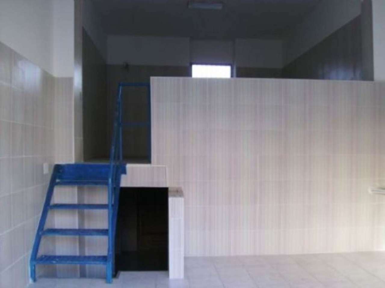 Negozio - Loc.Com. TORINO affitto  REBAUDENGO Campobasso DEFILIPPIMMOBILI S.R.L.