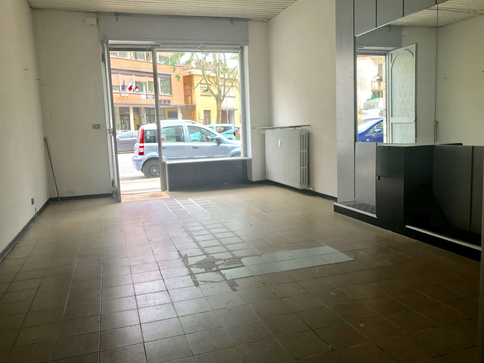 Negozio - Loc.Com. TORINO affitto  FALCHERA bologna DEFILIPPIMMOBILI S.R.L.