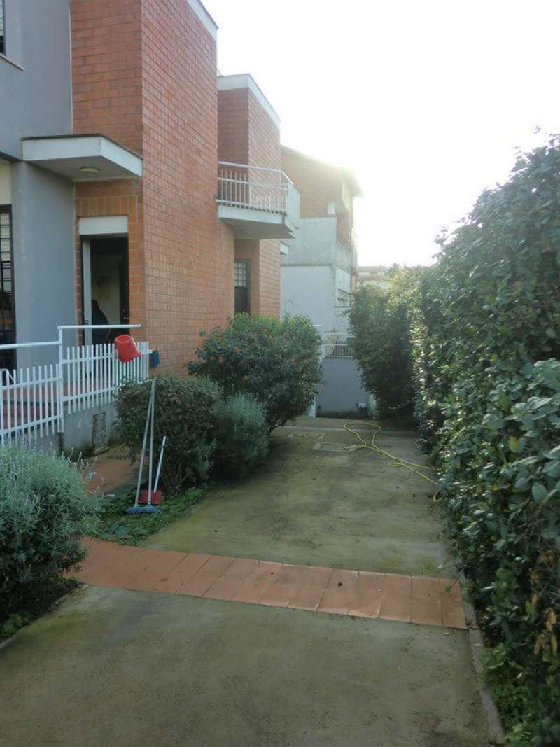 Villa Bifamiliare ARDEA vendita   Tor San Lorenzo Agenzia Immobiliare Gruppo Casa Re - Ladispoli -