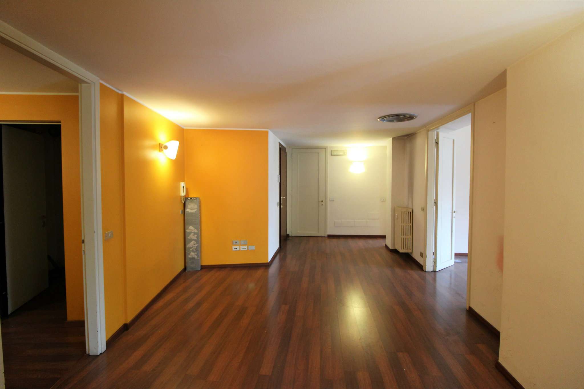 Ufficio - Loc.Com. MILANO affitto  CENTRO STORICO Canova Immobilquattro srl