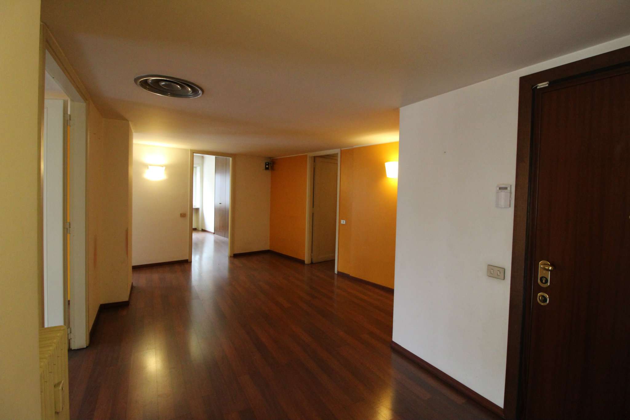 Ufficio - Loc.Com. MILANO affitto  CENTRO STORICO Canova Immobilquattro srl
