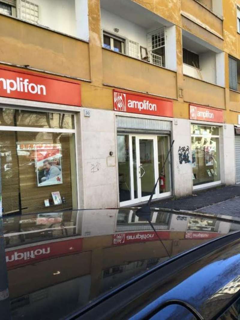 Negozio - Loc.Com. ROMA affitto   Via Calpurnio Fiamma Roberto Tribuzzi