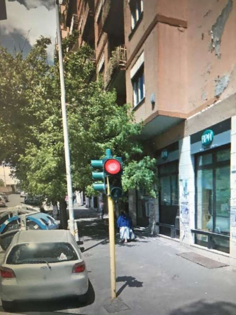 Negozio - Loc.Com. ROMA vendita  PRENESTINO - CENTOCELLE  Casilina Roberto Tribuzzi