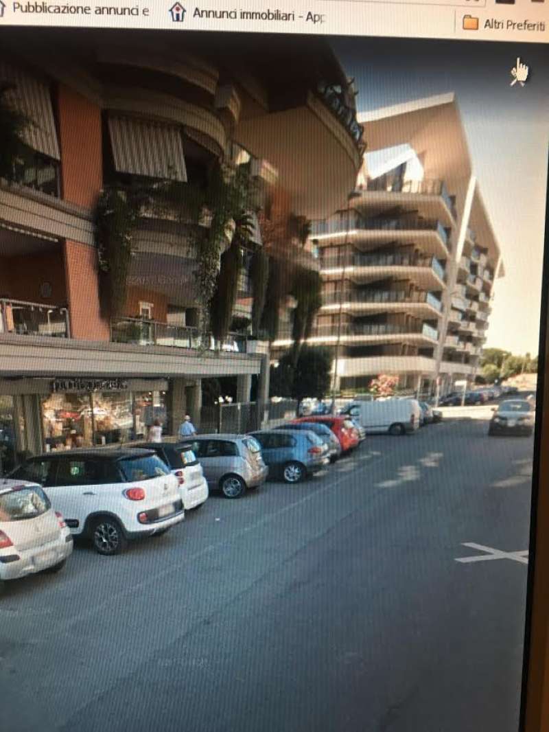 Negozio - Loc.Com. ROMA affitto  EUROPA  Via Amsterdam Roberto Tribuzzi