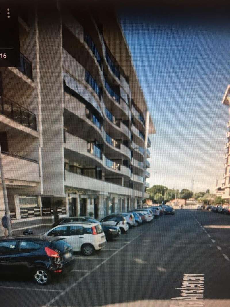 Negozio - Loc.Com. ROMA affitto  EUROPA  Via Amsterdam Roberto Tribuzzi