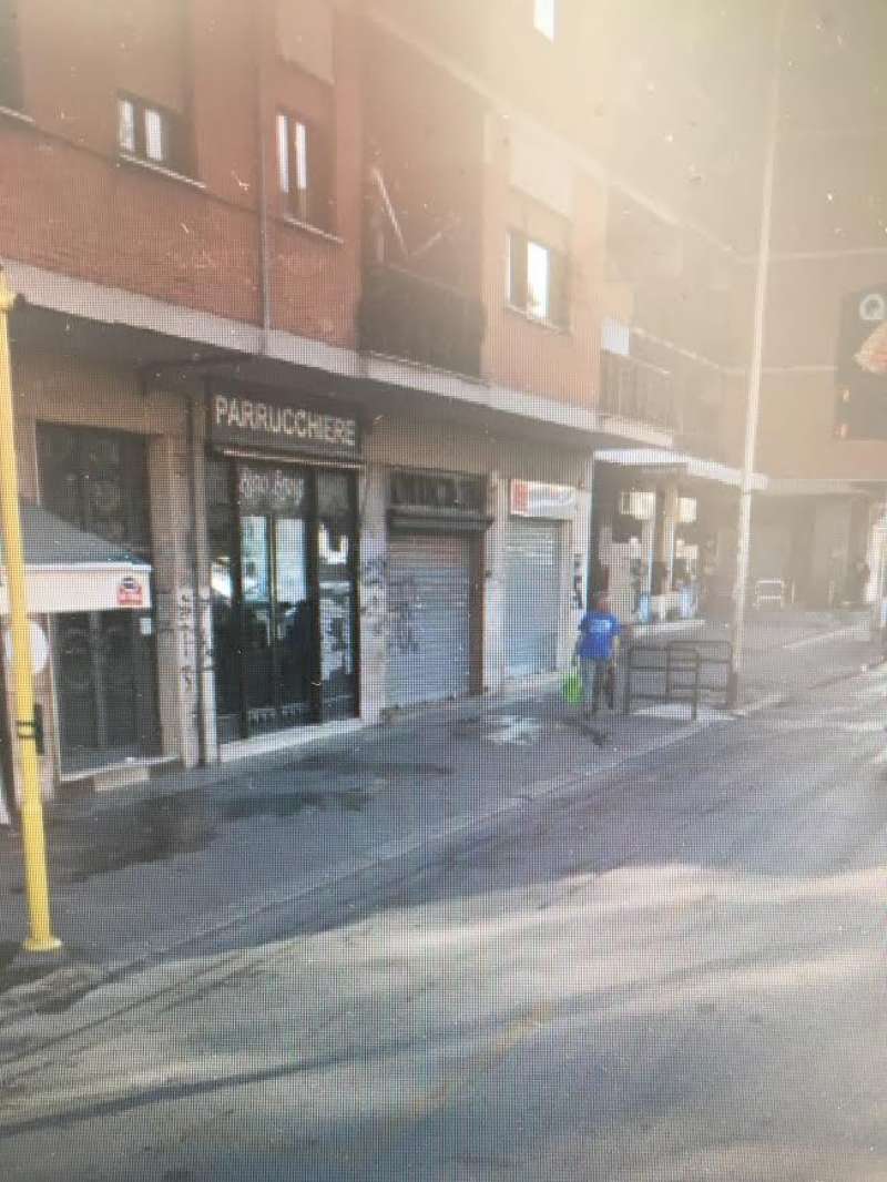 Negozio - Loc.Com. ROMA affitto  TUSCOLANO (VI MUN.) Via Tuscolana Roberto Tribuzzi