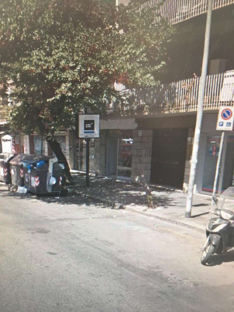 Negozio - Loc.Com. ROMA affitto  TUSCOLANO (VI MUN.) Via Tuscolana Roberto Tribuzzi