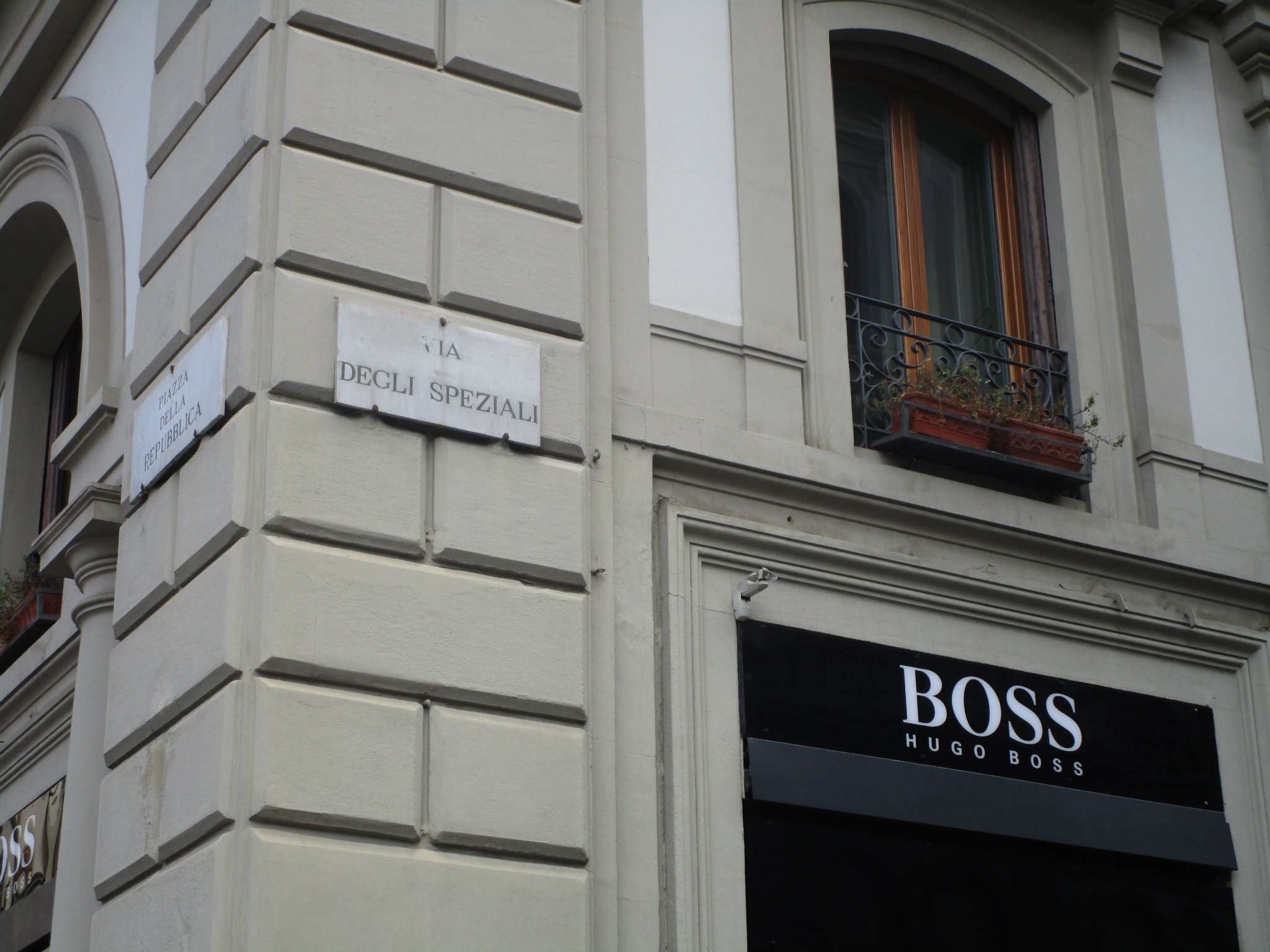 Negozio - Loc.Com. FIRENZE affitto  DUOMO Borgo Ognissanti PARTERRE IMMOBILIARE