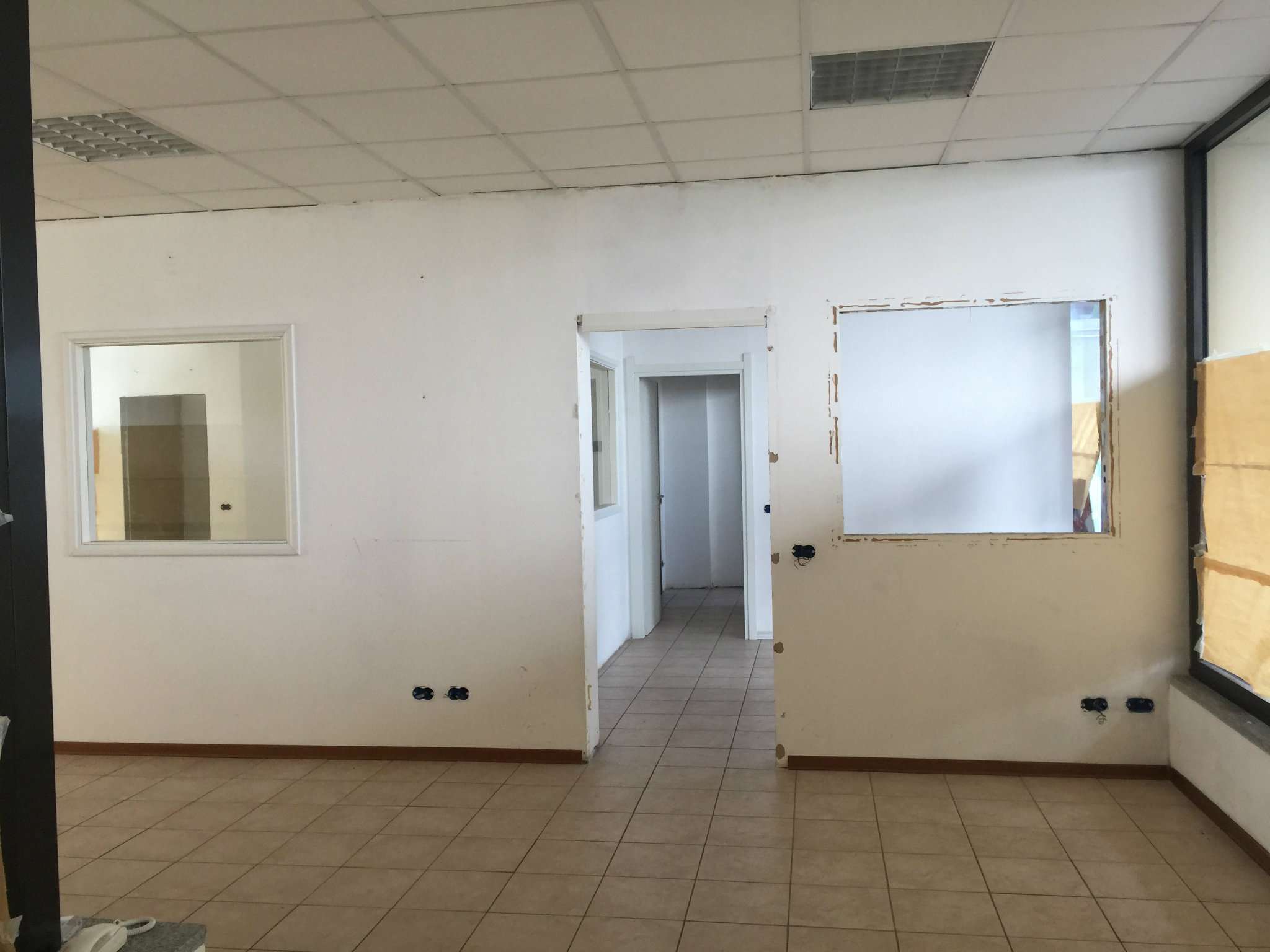 Negozio - Loc.Com. VARESE vendita  CENTRO Magenta Global Service Sas