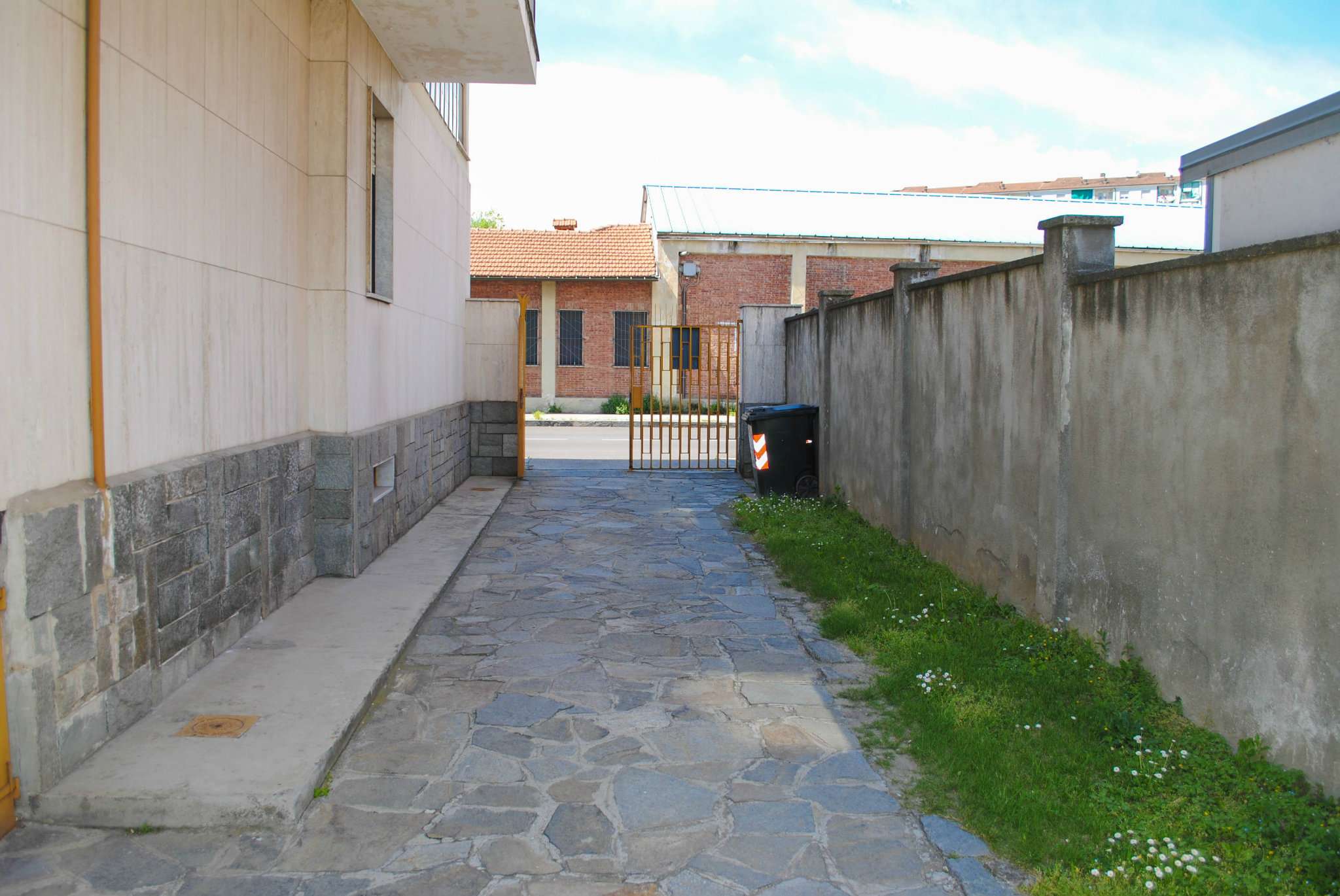 Capannoni (Tutti) TORINO affitto  MIRAFIORI NORD Somalia Operazione Immobiliare di Luigi La Triglia