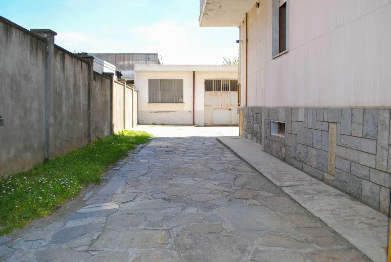 Capannoni (Tutti) TORINO affitto  MIRAFIORI NORD Somalia Operazione Immobiliare di Luigi La Triglia