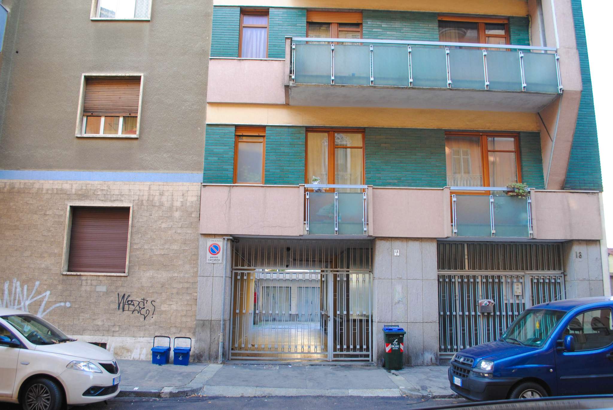 Torino Affitto BOX Immagine 1