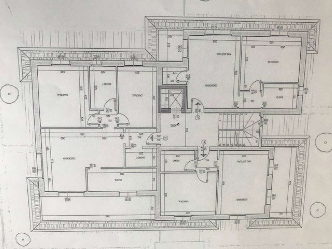 Appartamento MILANO vendita  BARONA via dei garofani Niti s.a.s. di Bertoni Tiziana & C.