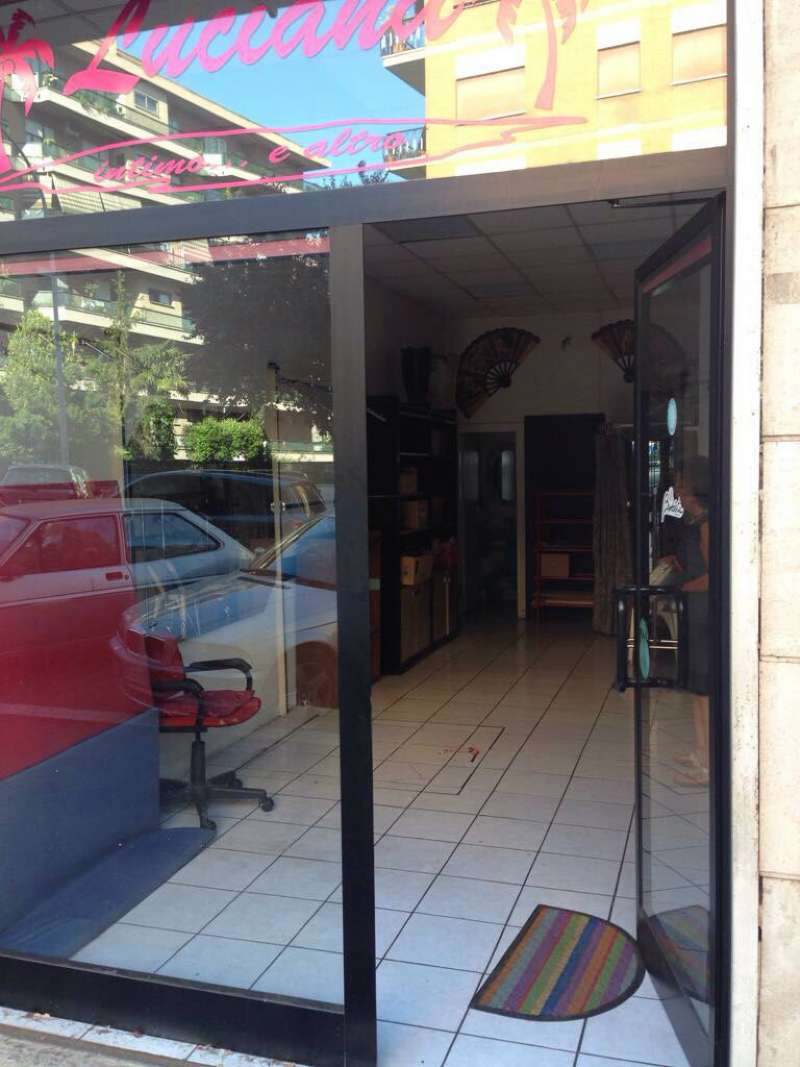 Negozio - Loc.Com. ROMA vendita  PIGNETO Renzo da Ceri Quadrifoglio Immobiliare