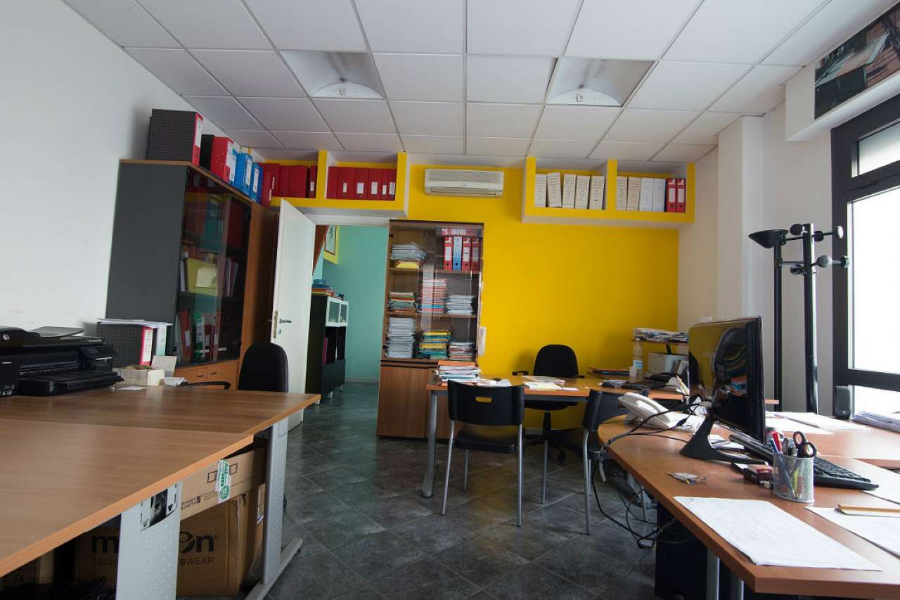 Negozio - Loc.Com. ROMA vendita  PRENESTINO - CENTOCELLE  Ceccano AGENZIA VENTA CASE SRL