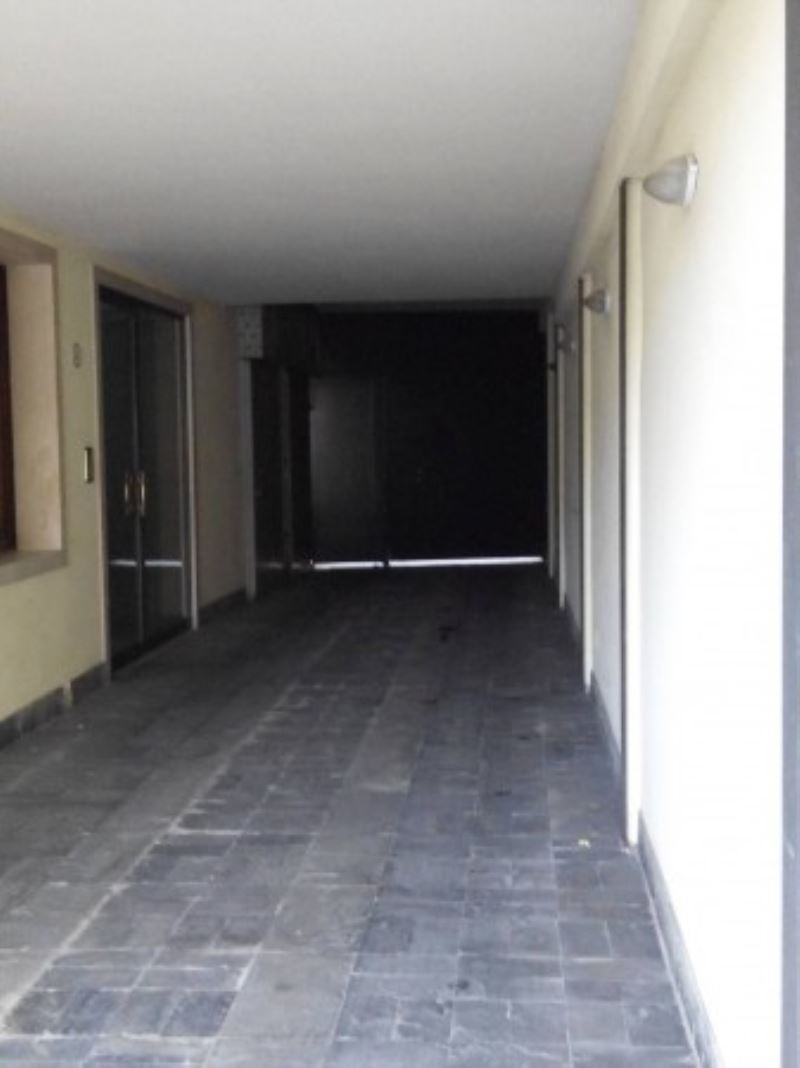 Negozio - Loc.Com. PADOVA vendita  PORTA SAVONAROLA  Promopadova immobiliare