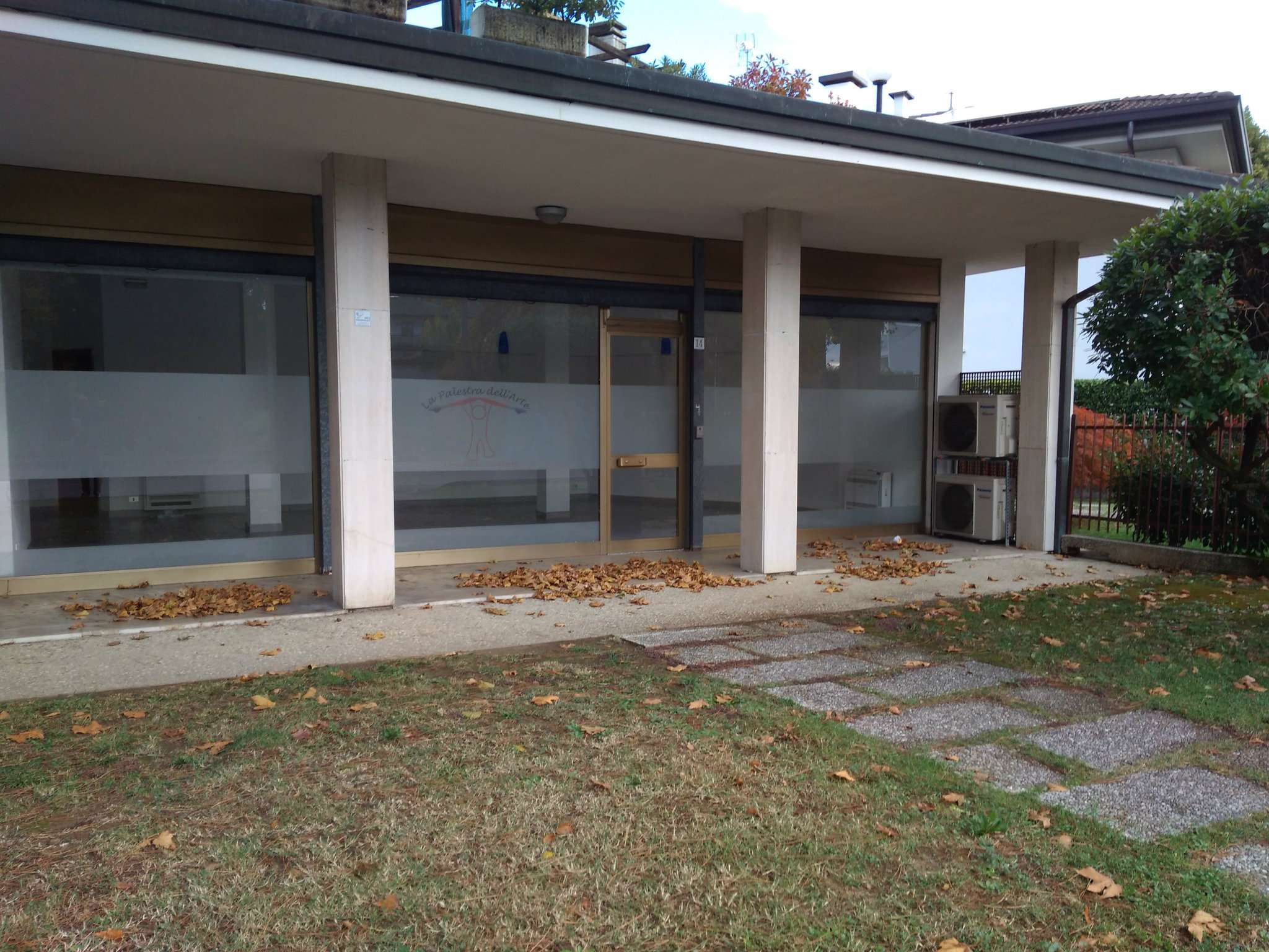 Negozio - Loc.Com. PADOVA affitto  BRENTELLE  Promopadova immobiliare