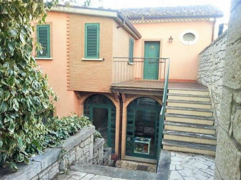 Villa CAMPOBASSO vendita   C.da Mascione Stigliani Immobiliare srl