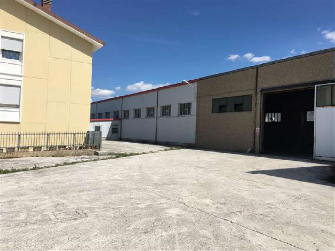 Negozio - Loc.Com. CAMPOBASSO affitto   Zona Industriale Stigliani Immobiliare srl