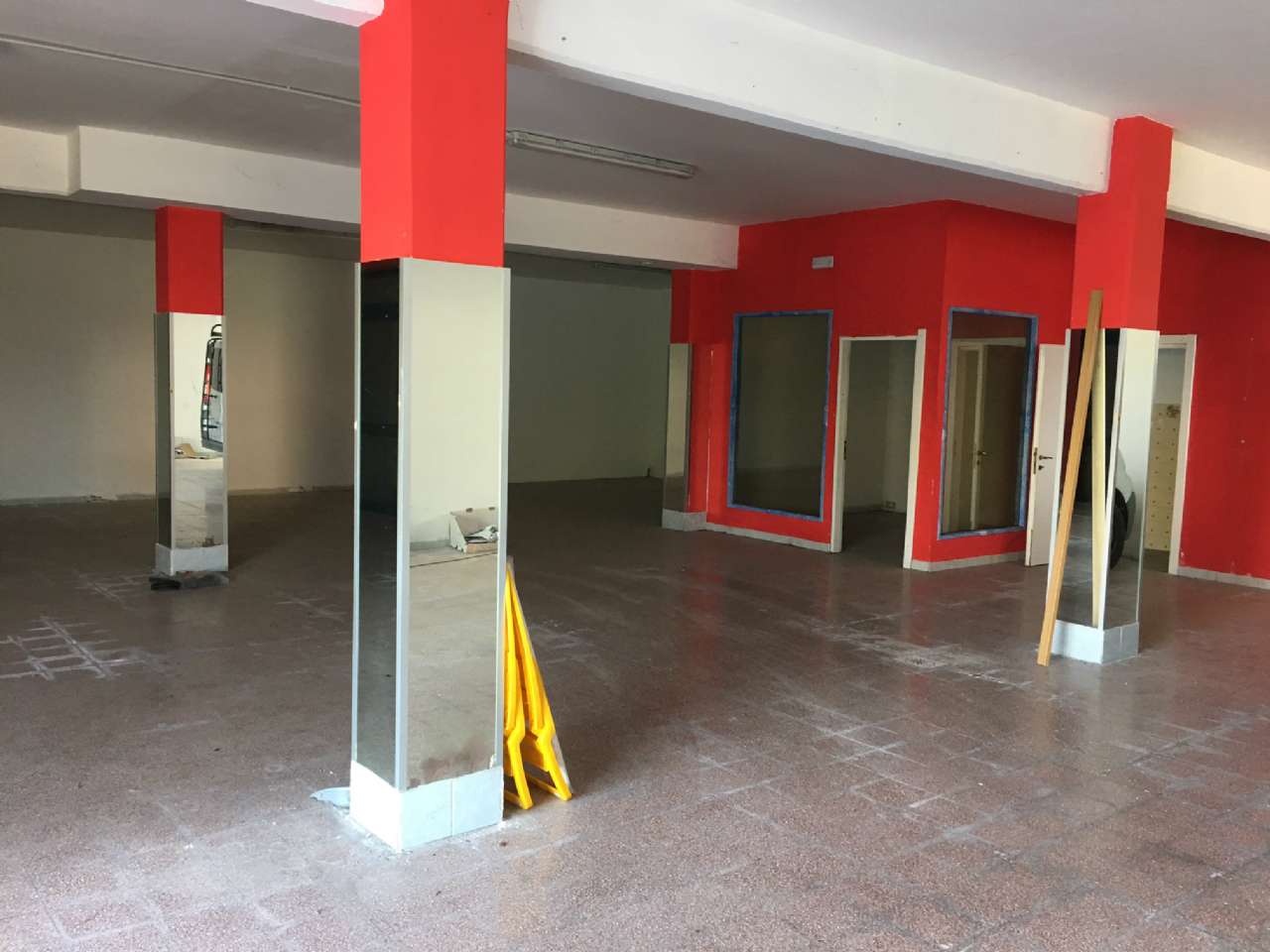 Negozio - Loc.Com. CAMPOBASSO affitto   Via Labanca Stigliani Immobiliare srl