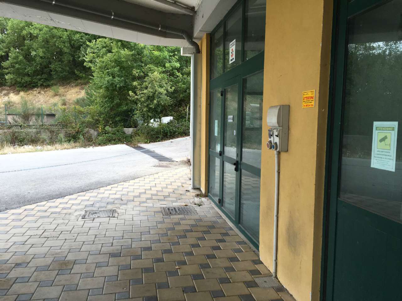 Negozio - Loc.Com. CAMPOBASSO vendita   c.da colle delle Api Stigliani Immobiliare srl