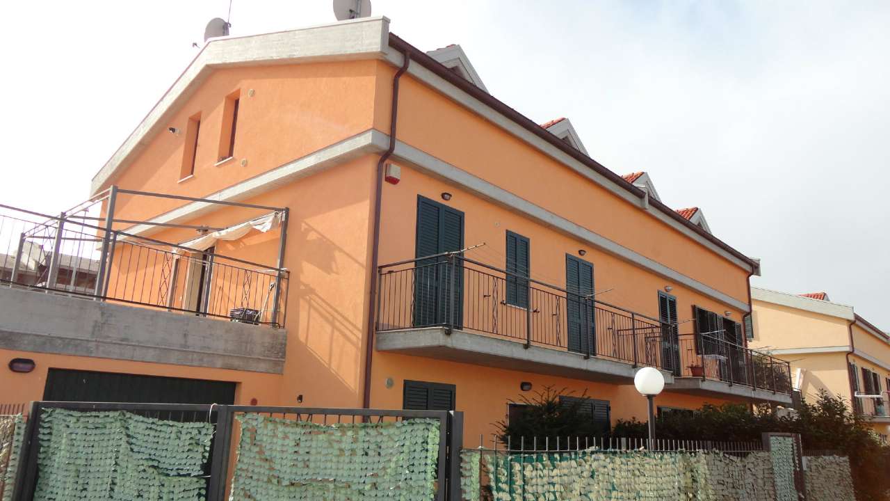 Villa Bifamiliare RIPALIMOSANI vendita   contrada Iontapede Stigliani Immobiliare srl